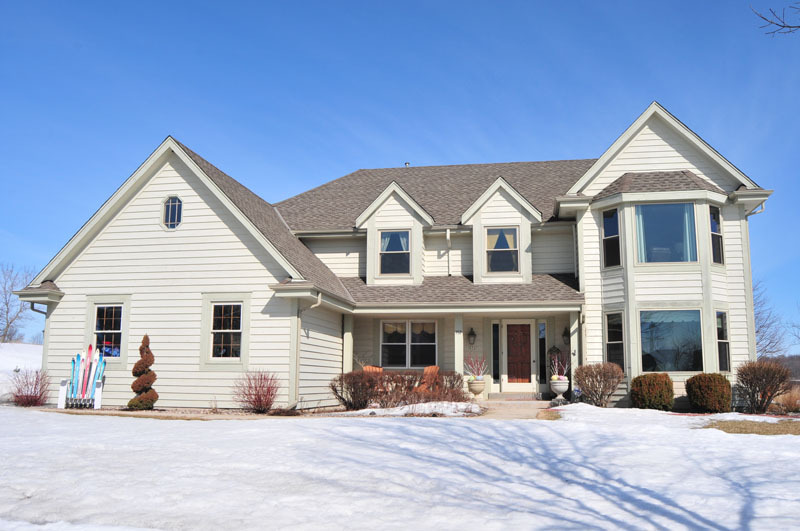 Property Photo: 352 Regatta Dr WI 53074