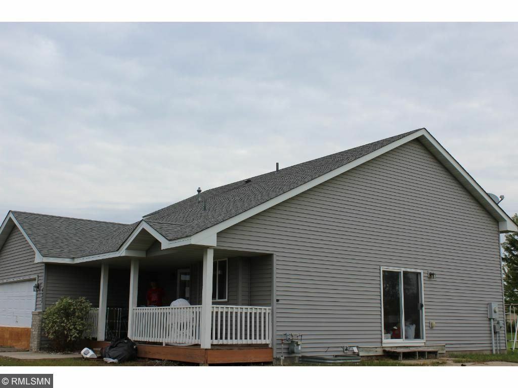 Property Photo:  433 Eagle Lake Road S  MN 55309 