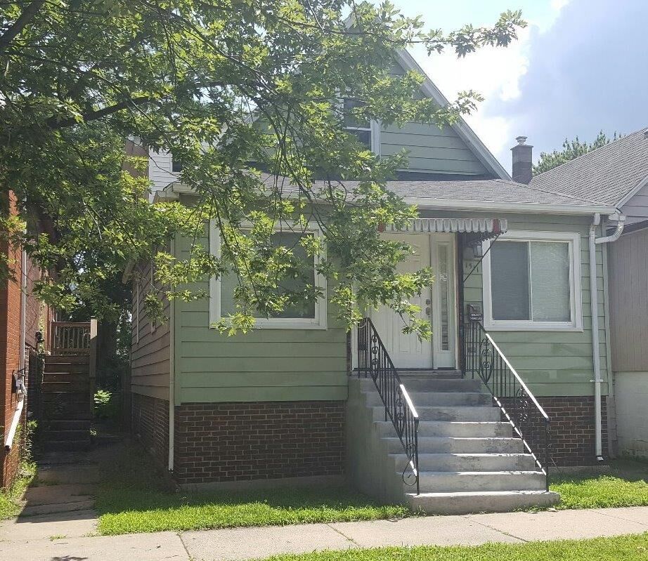 Property Photo: 1511 Myrtle Avenue IN 46394