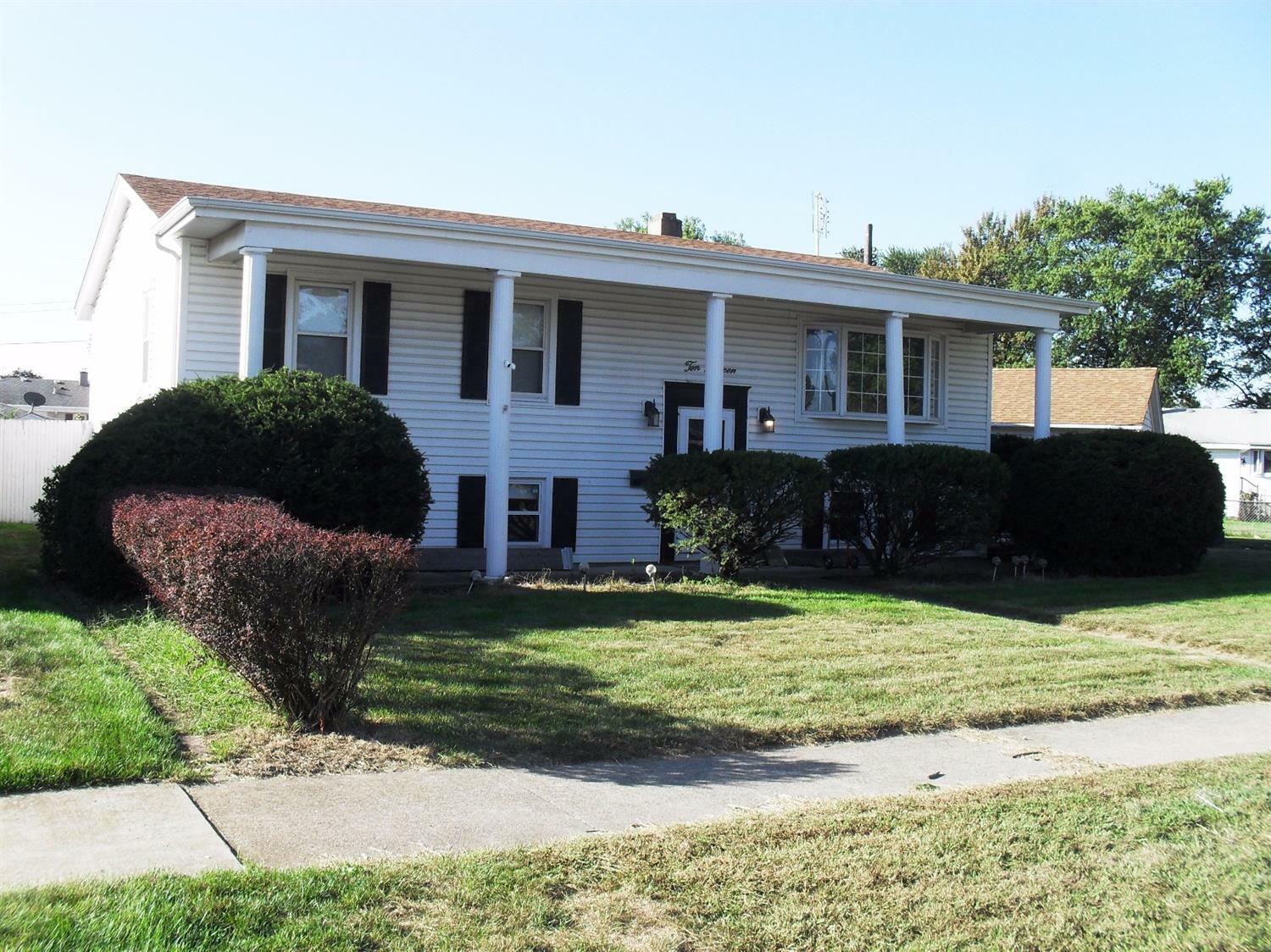 Property Photo:  1013 W Ash Street  IN 46319 