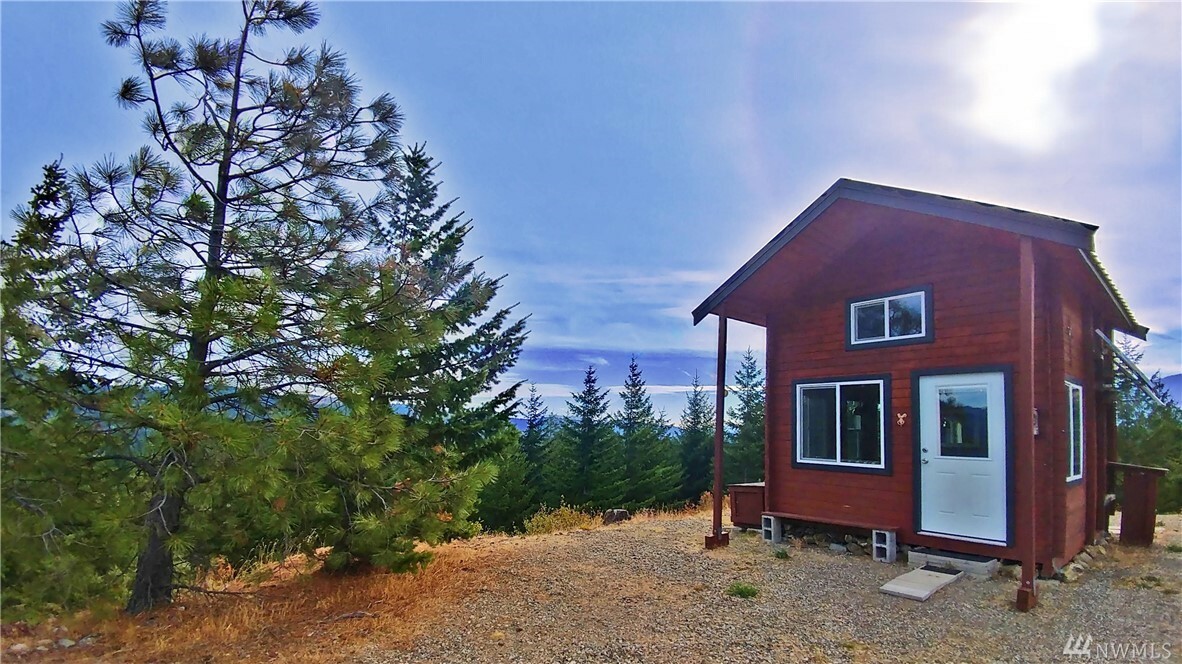 Property Photo:  311 Rocky Top Lane  WA 98922 