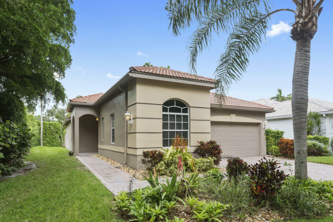 Property Photo:  10462 Copper Lake Drive  FL 33437 