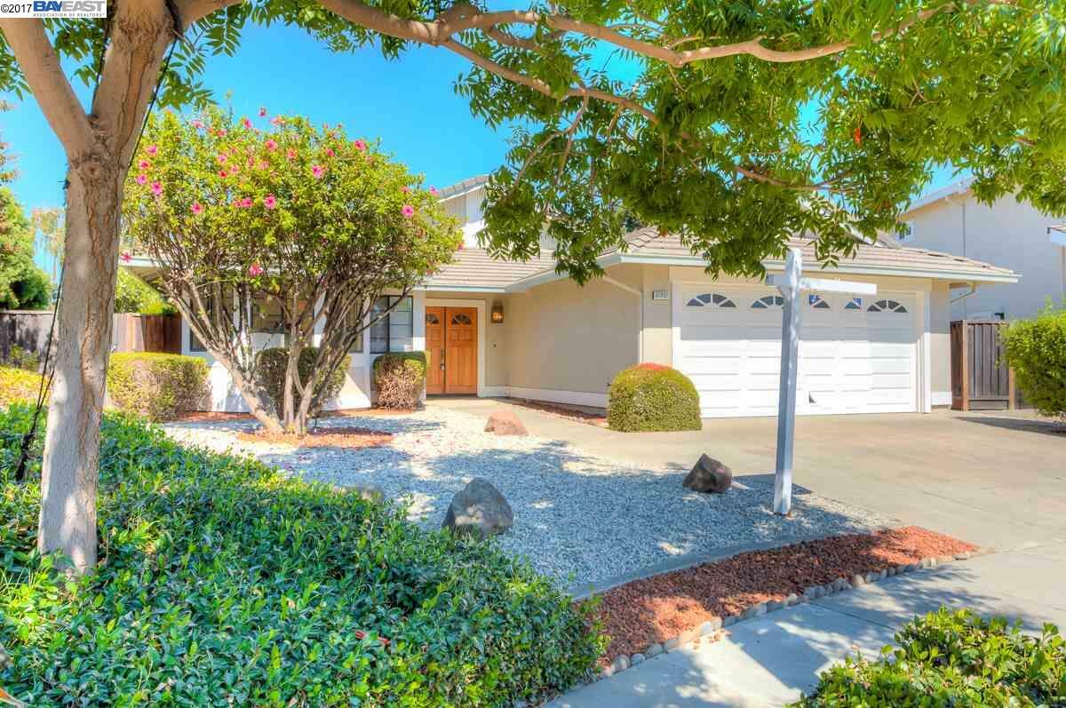 Property Photo:  37837 Benchmark Ct  CA 94536 