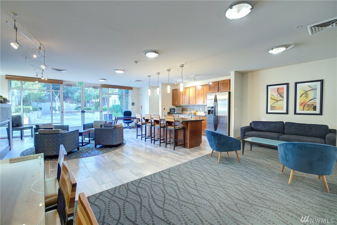 Property Photo:  375 Kirkland Ave 329  WA 98033 