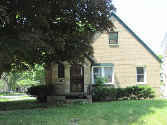 Property Photo: 3303 N 47th St WI 53216