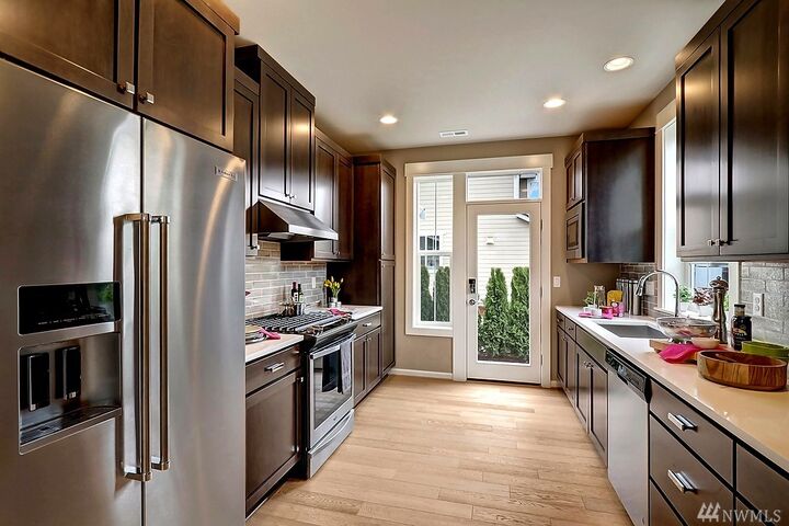 Property Photo:  18719 46th Ave SE  WA 98012 