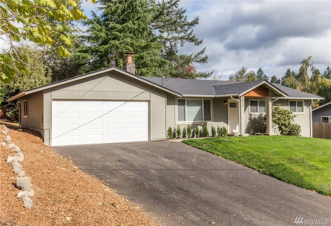 Property Photo:  15012 SE 276th Place  WA 98042 