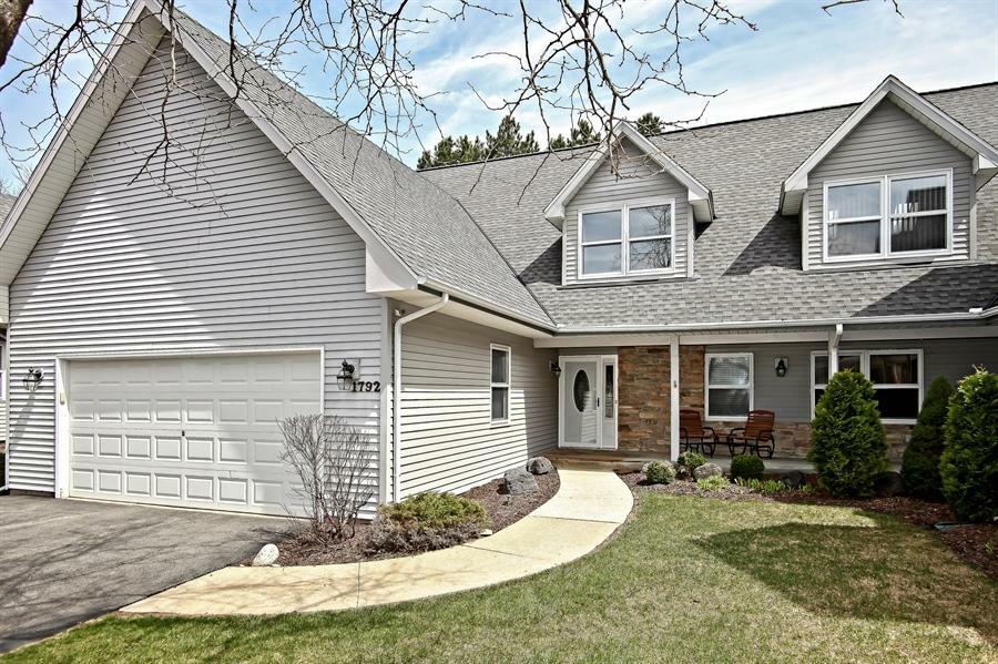 Property Photo:  1792 Journeys Dr 20  WI 53029-9375 