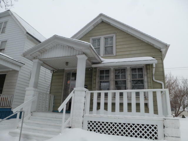 Property Photo: 1651 N 28th St WI 53208