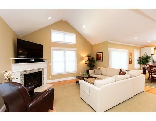 Property Photo:  366 Hunnewell Street 366  MA 02494 
