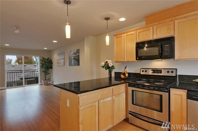 Property Photo:  4507 Trenton Ave S B  WA 98118 