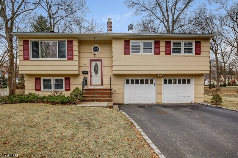 Property Photo:  65 Robbins Ave  NJ 07922 