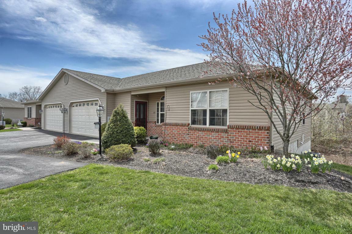 Property Photo: 165 Meadowview Drive PA 17111