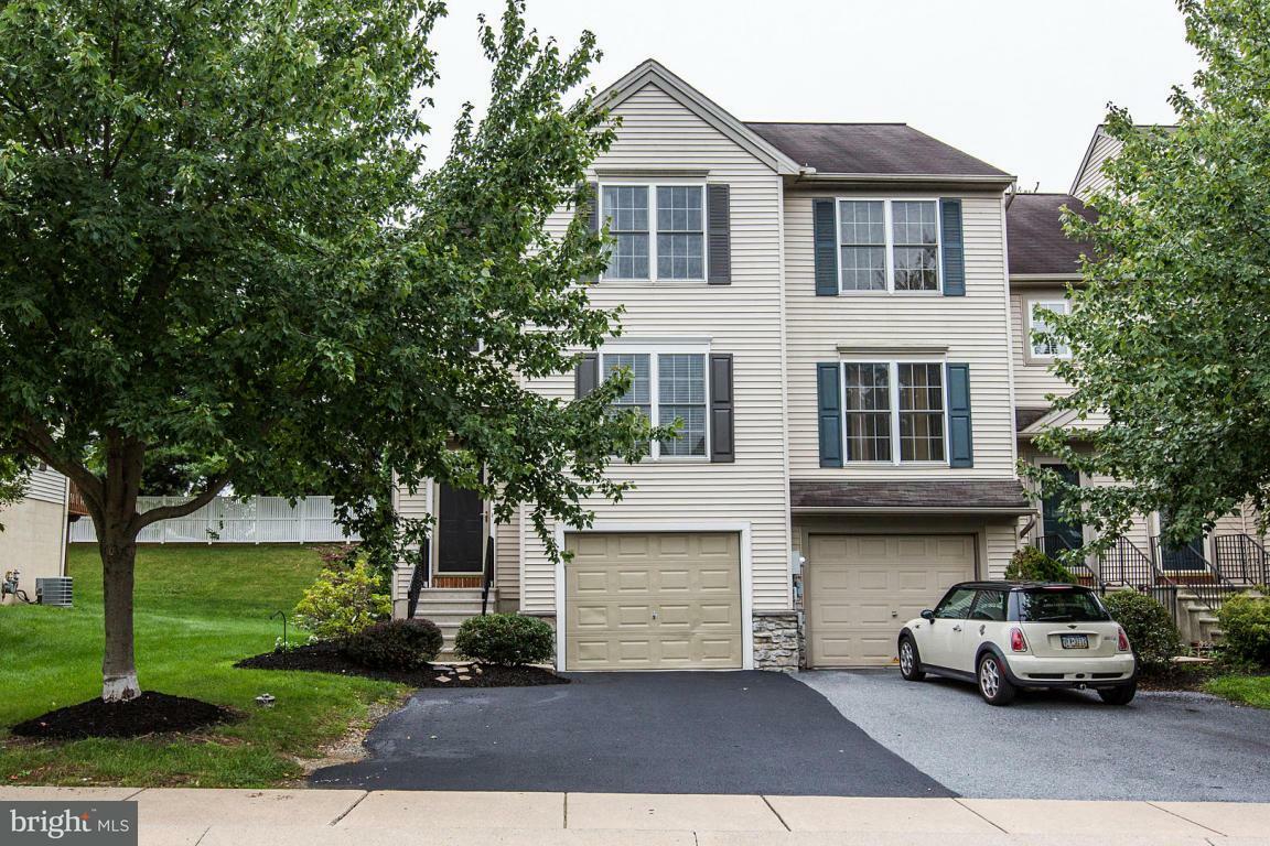 Property Photo: 112 Banyan Circle Drive PA 17603