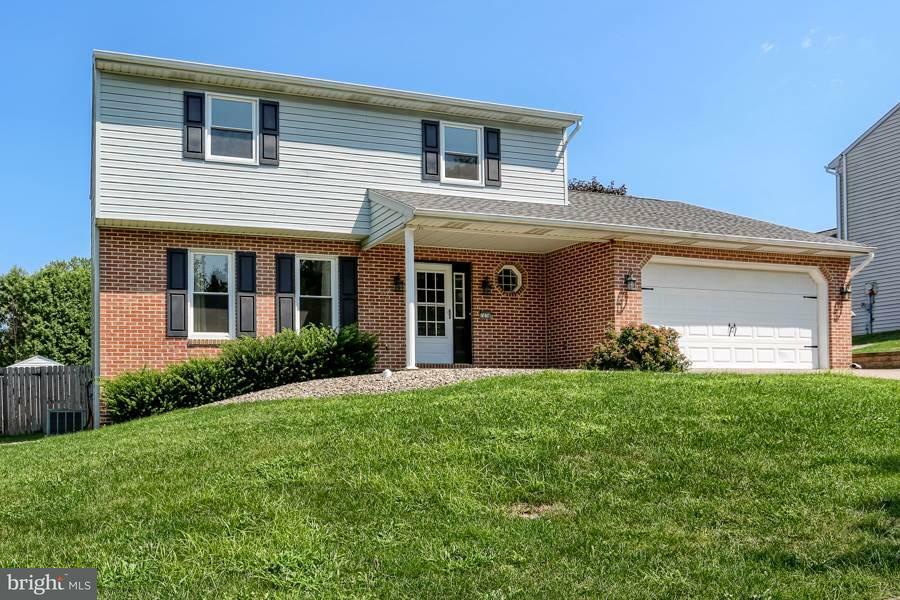 Property Photo:  1038 Dogwood Lane  PA 17025 