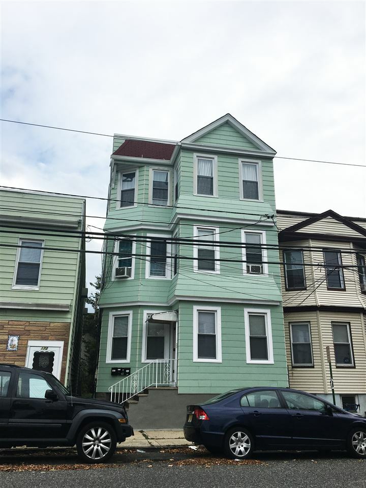 Property Photo:  170 Chestnut St  NJ 07032 