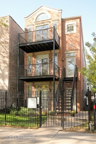 Property Photo:  4242 Prairie Avenue 3  IL 60653 