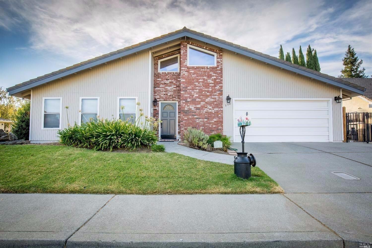 Property Photo:  350 South Lincoln Street  CA 95620 
