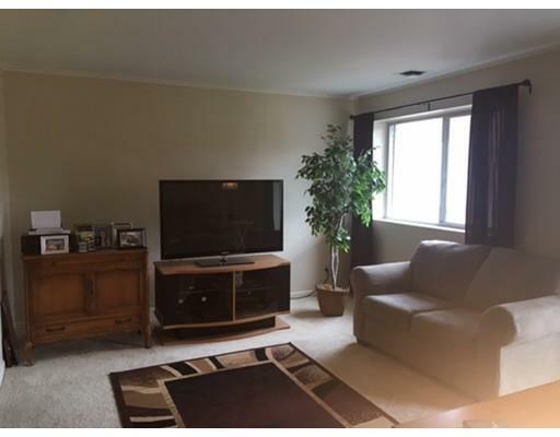 Property Photo:  6 Bayberry Dr 4  MA 02067 