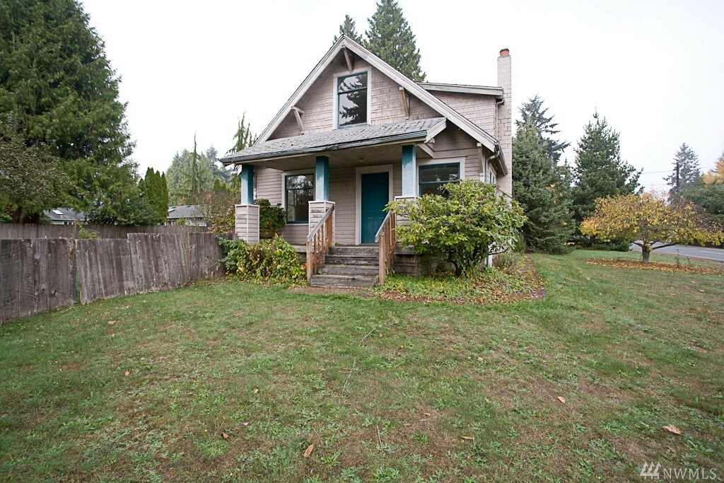 Property Photo:  21916 80th Ave W  WA 98026 