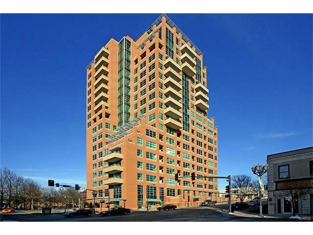 Property Photo: 8025 Maryland Avenue 9C 63105