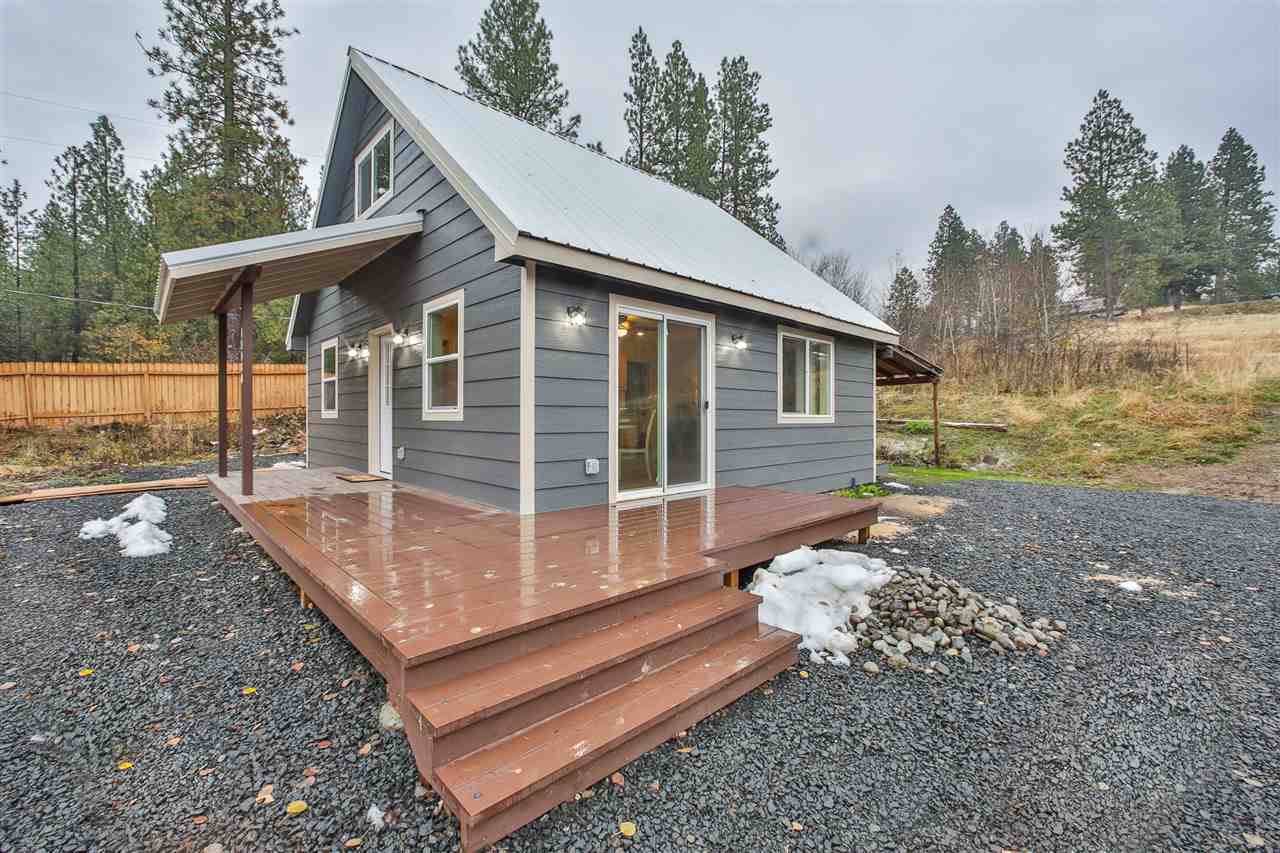 Property Photo:  11510 E Connor Rd  WA 99036 