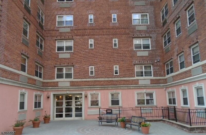 Property Photo: 70 South Munn Ave B2 NJ 07018