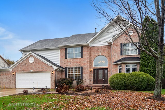 Property Photo: 1244 Hunters Ridge East IL 60192
