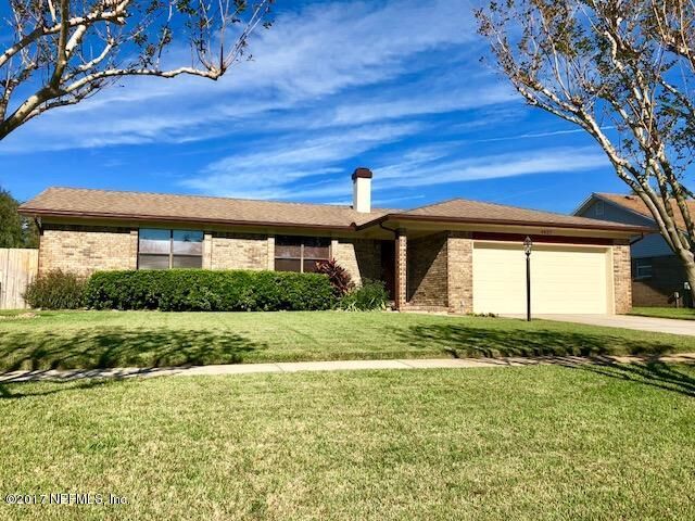 Property Photo:  4827 Brierwood Road S  FL 32257 