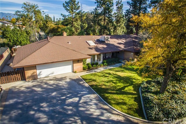 Property Photo:  12800 Puesta Del Sol Street  CA 92373 