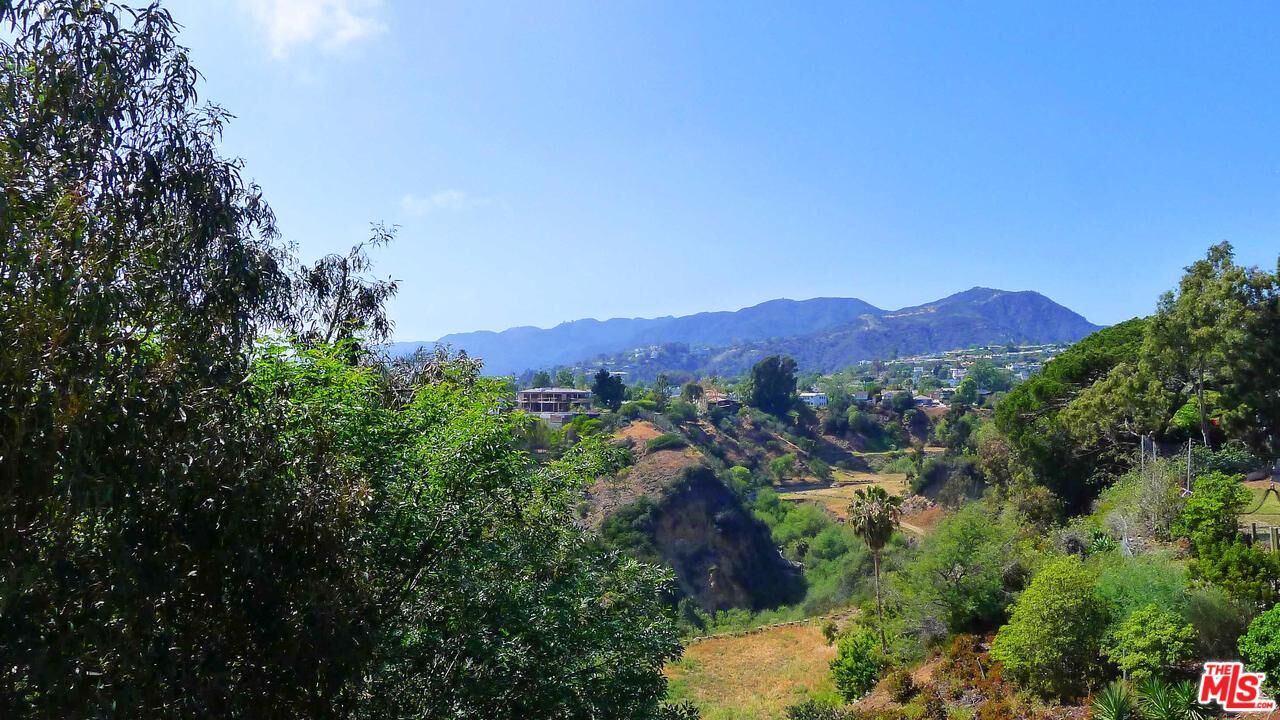 Property Photo: 463 Puerto Del Mar CA 90272