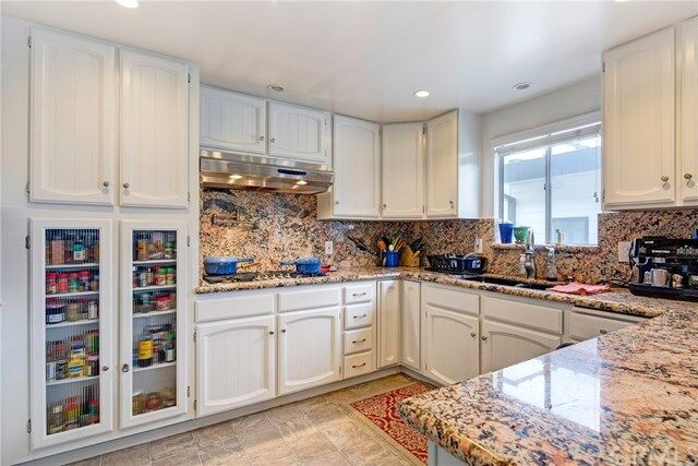 Property Photo: 821 Avenue A CA 90277