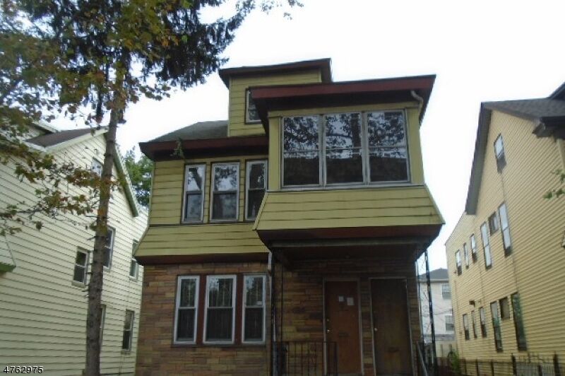 Property Photo: 106 S 16th St NJ 07018