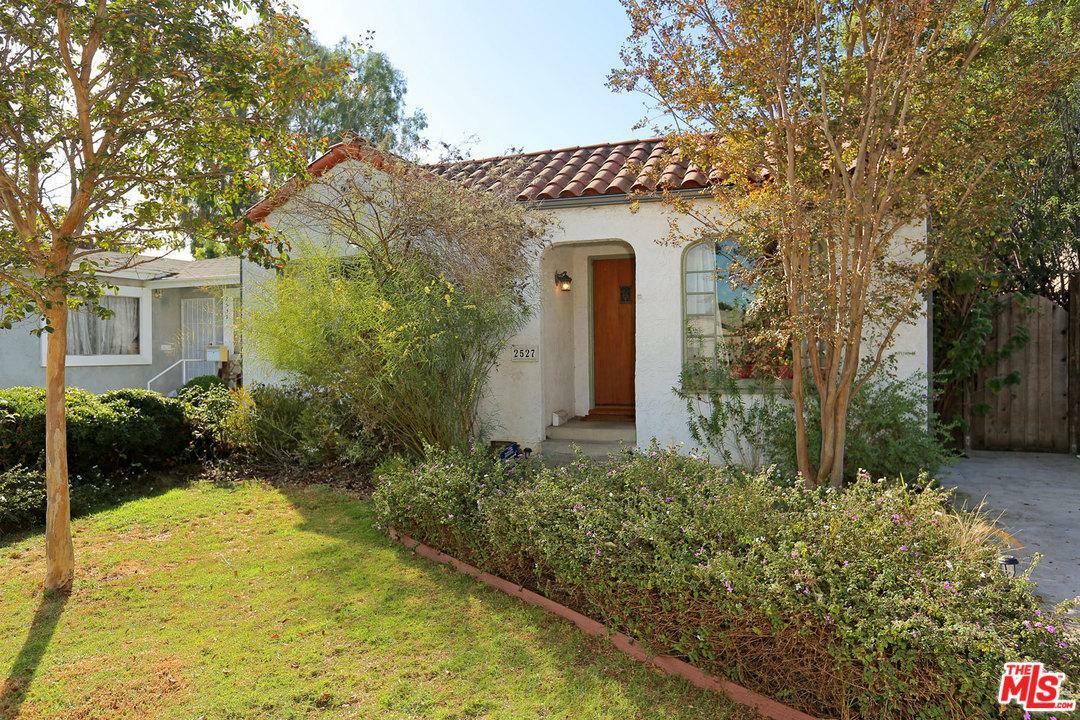 Property Photo:  2527 Armacost Ave  CA 90064 