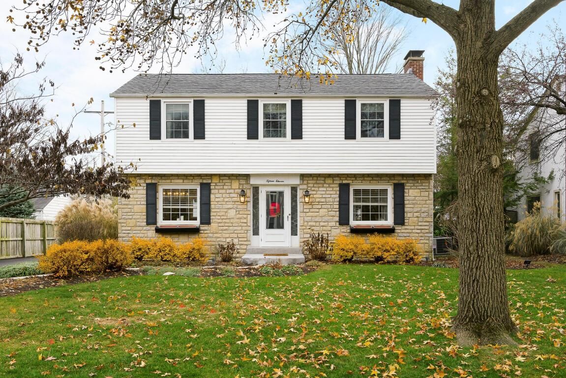 Property Photo:  1511 Barrington Road  OH 43221 