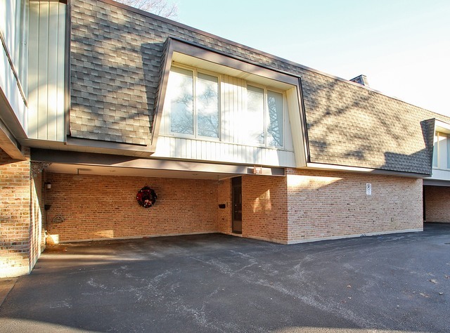 Property Photo:  1809 Tanglewood Drive F  IL 60025 