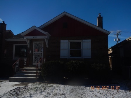 Property Photo:  11104 Emerald Avenue  IL 60628 