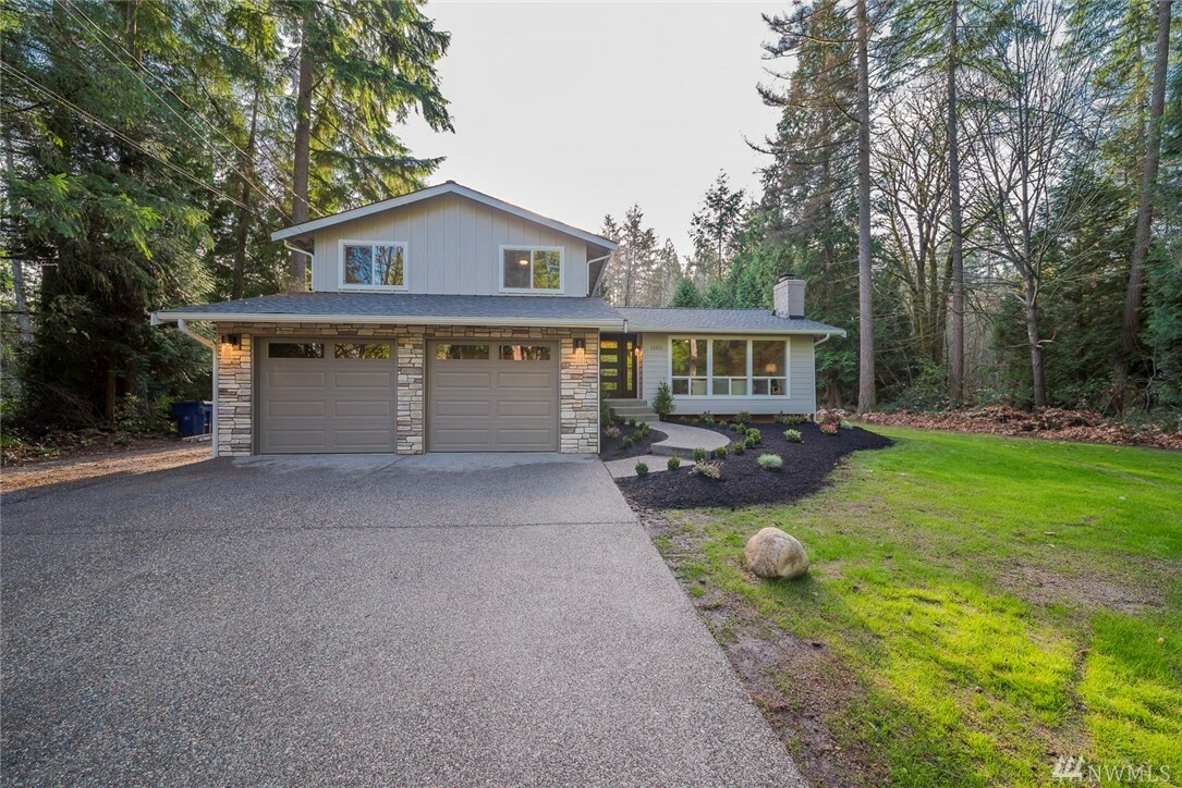 Property Photo:  22421 53rd Ave  WA 98021 