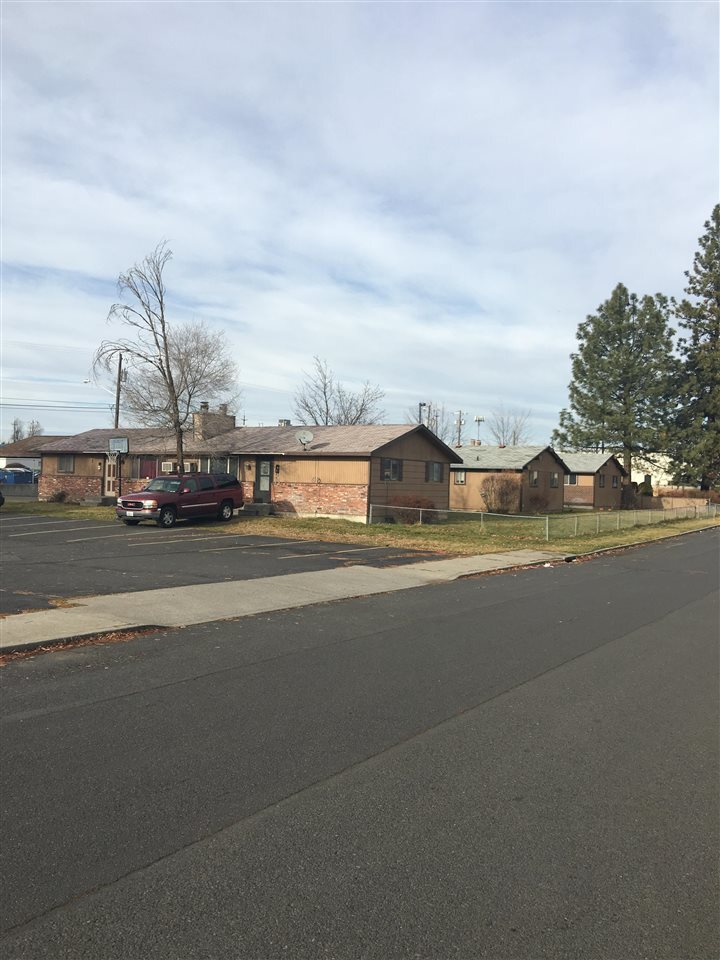 Property Photo: 6121 N Wiscomb St WA 99208