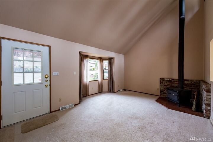 Property Photo:  4201 S 273rd Place  WA 98001 