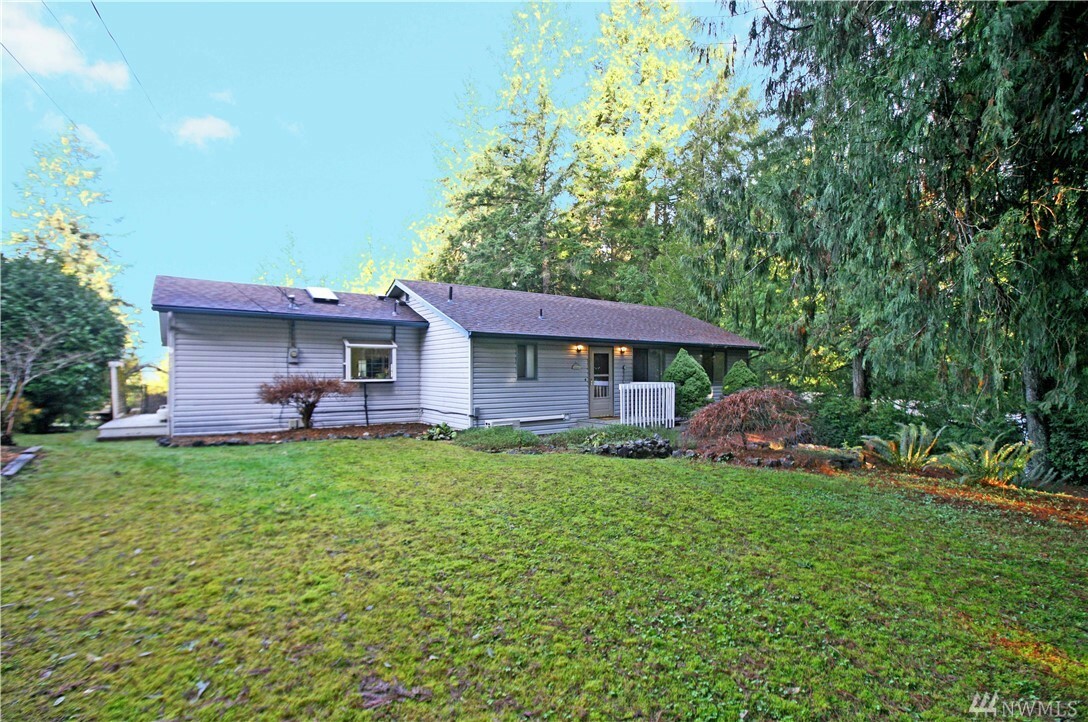 Property Photo:  31 E Forest Dr  WA 98528 