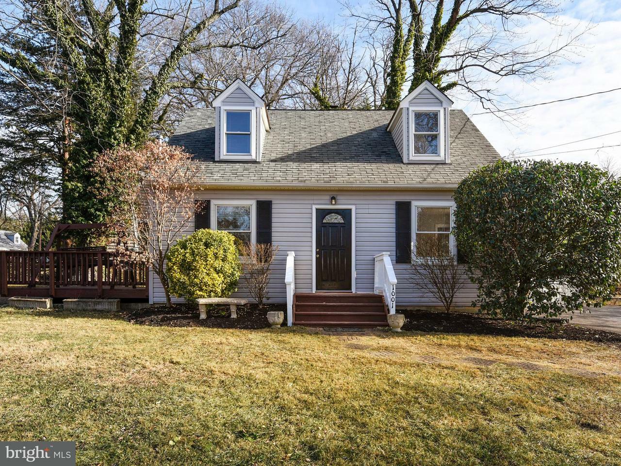 Property Photo:  1001 Debeck Drive  MD 20851 