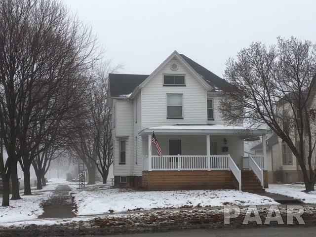 Property Photo:  476 S Main  IL 61520 