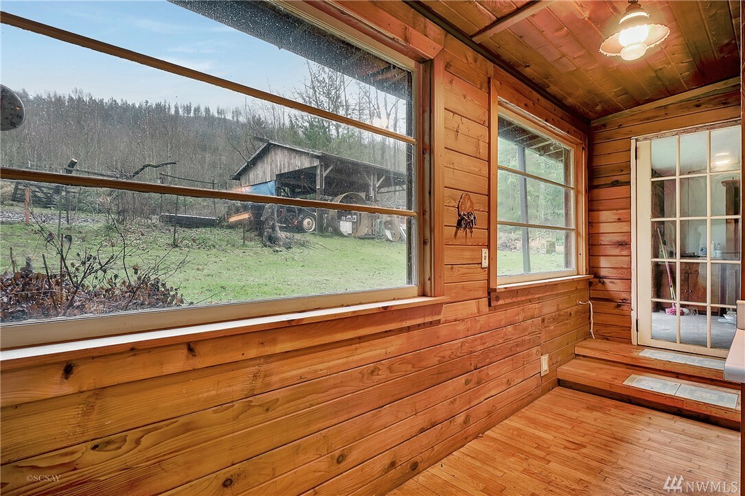 Property Photo:  3791 Hopewell Rd  WA 98247 