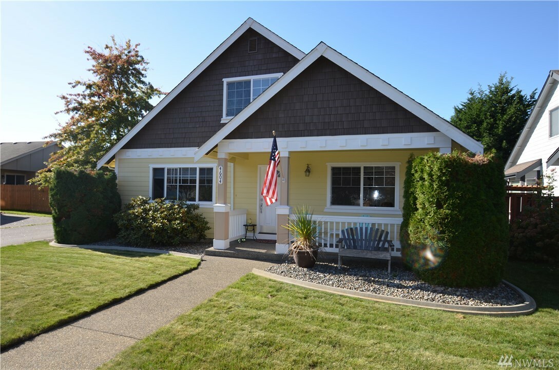 Property Photo: 4604 153rd Ave Ct E WA 98390