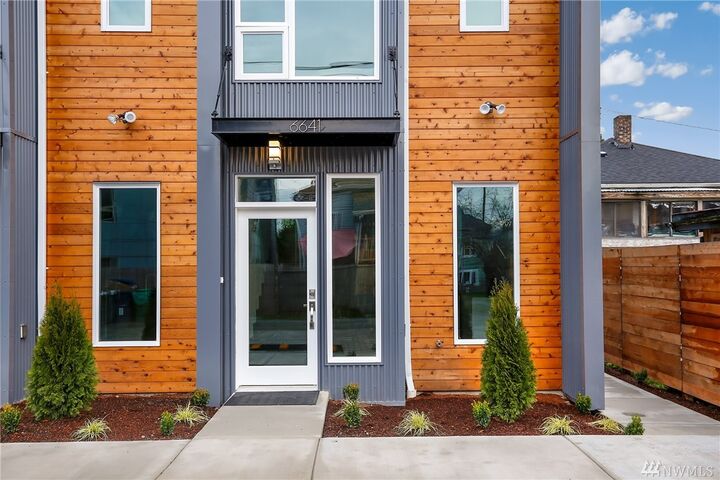 Property Photo:  6641 Carleton Avenue S D  WA 98108 