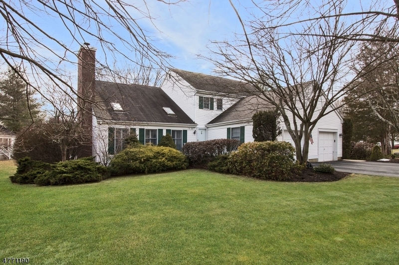 Property Photo: 23 Hampton Ct NJ 07920