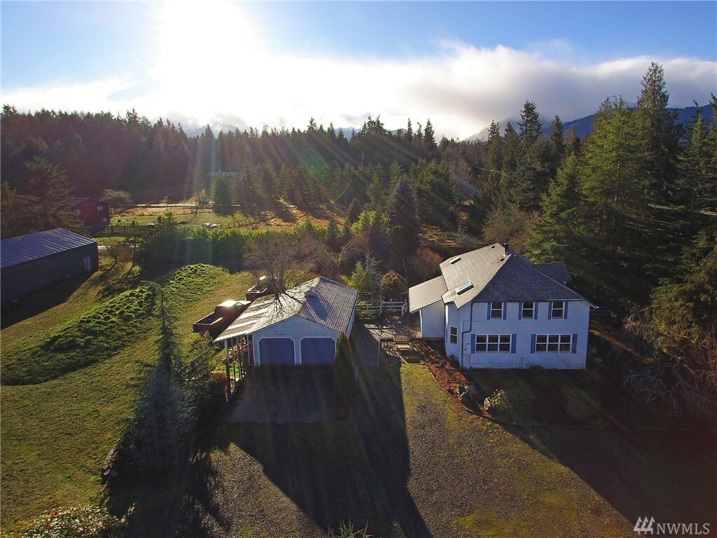 Property Photo:  1441 Deer Park Rd  WA 98362 