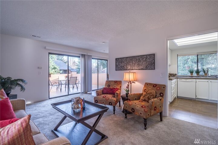Property Photo: 11201 3rd Ave SE 40H WA 98208