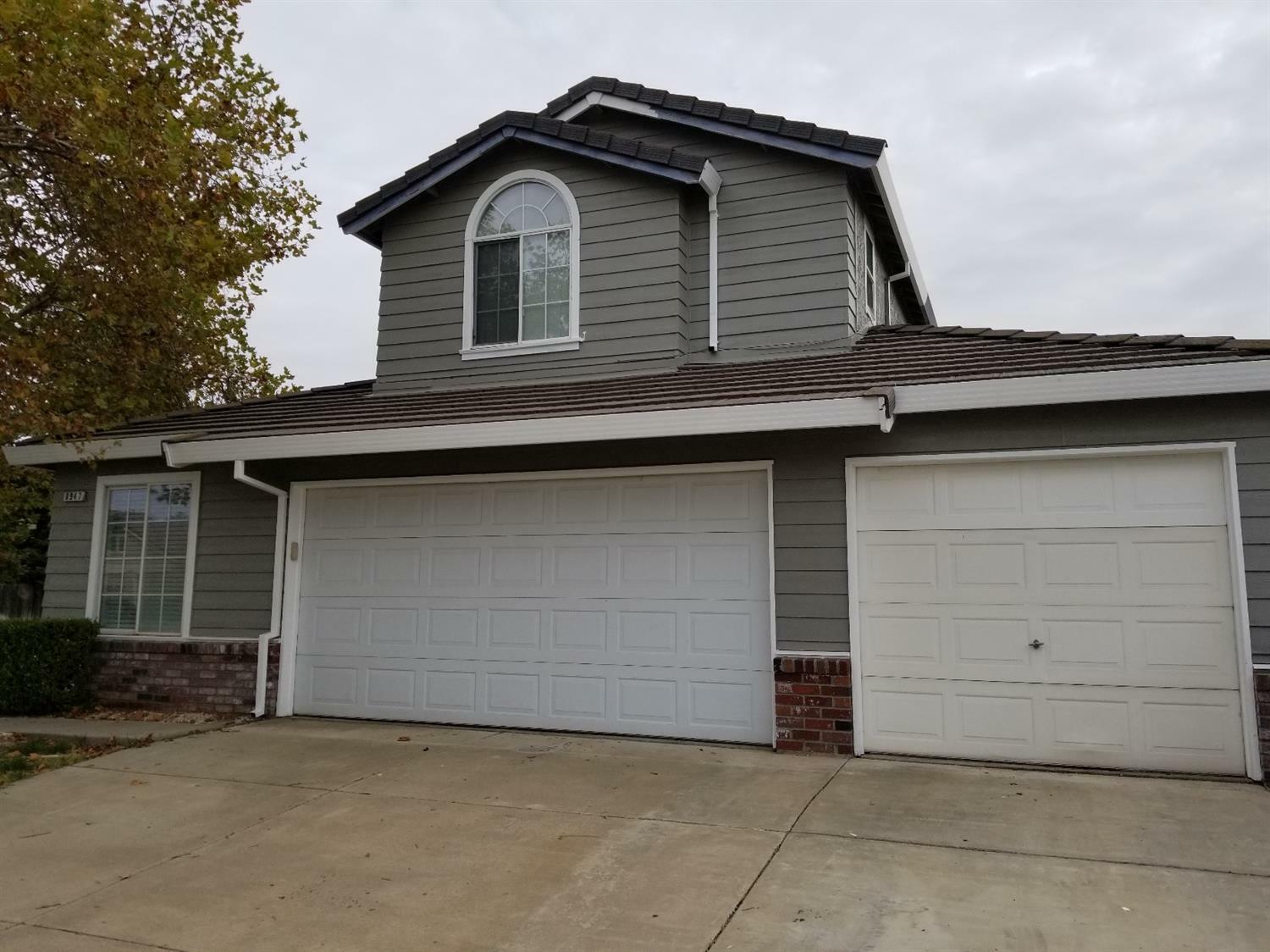 Property Photo:  8947 Mandalay Way  CA 95624 